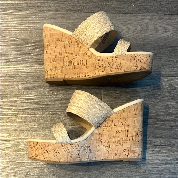 Steve Madden sunrise straw wedge sandals - Picture 3 of 6